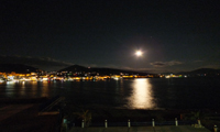 Albanien ferielejlighed Saranda udsigt by night